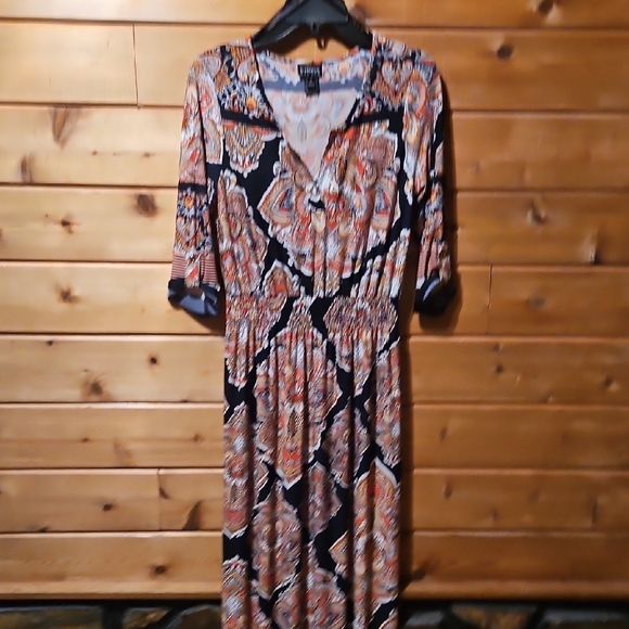 EN FOCUS Woman's 3/4 Sleeve  Paisley-Patterned Black and Orange Dress - Picture 1 of 6
